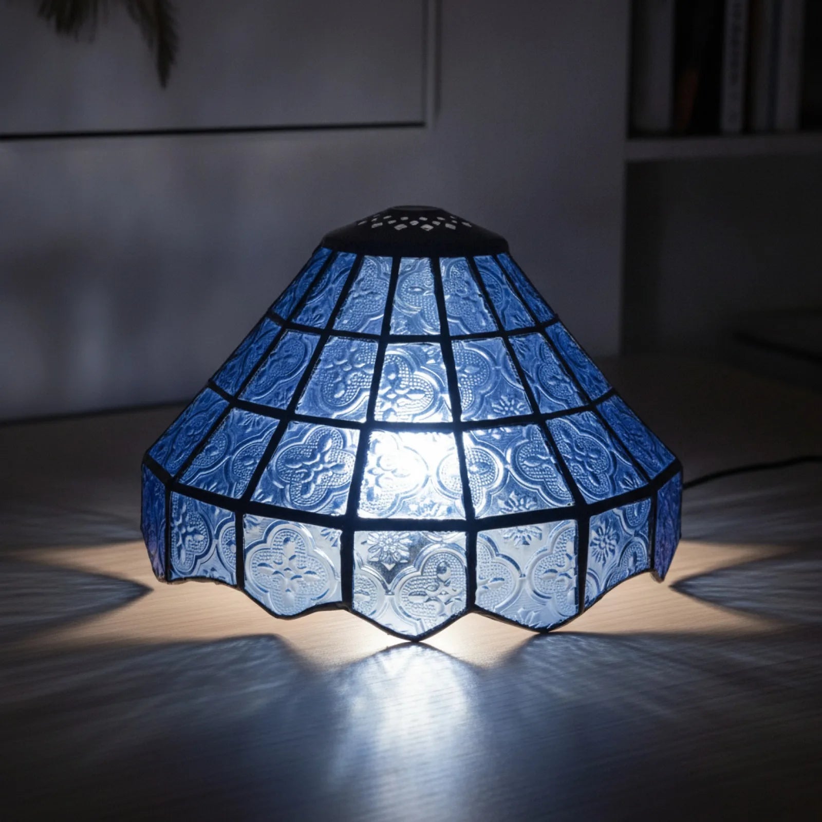 Abat-jour Feuille d'Érable Verre Bleu 8"