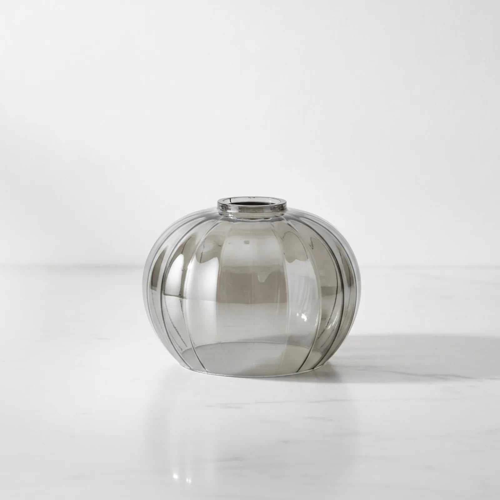 Abat-jour Former Galet Verre Nervuré Gris Fumé